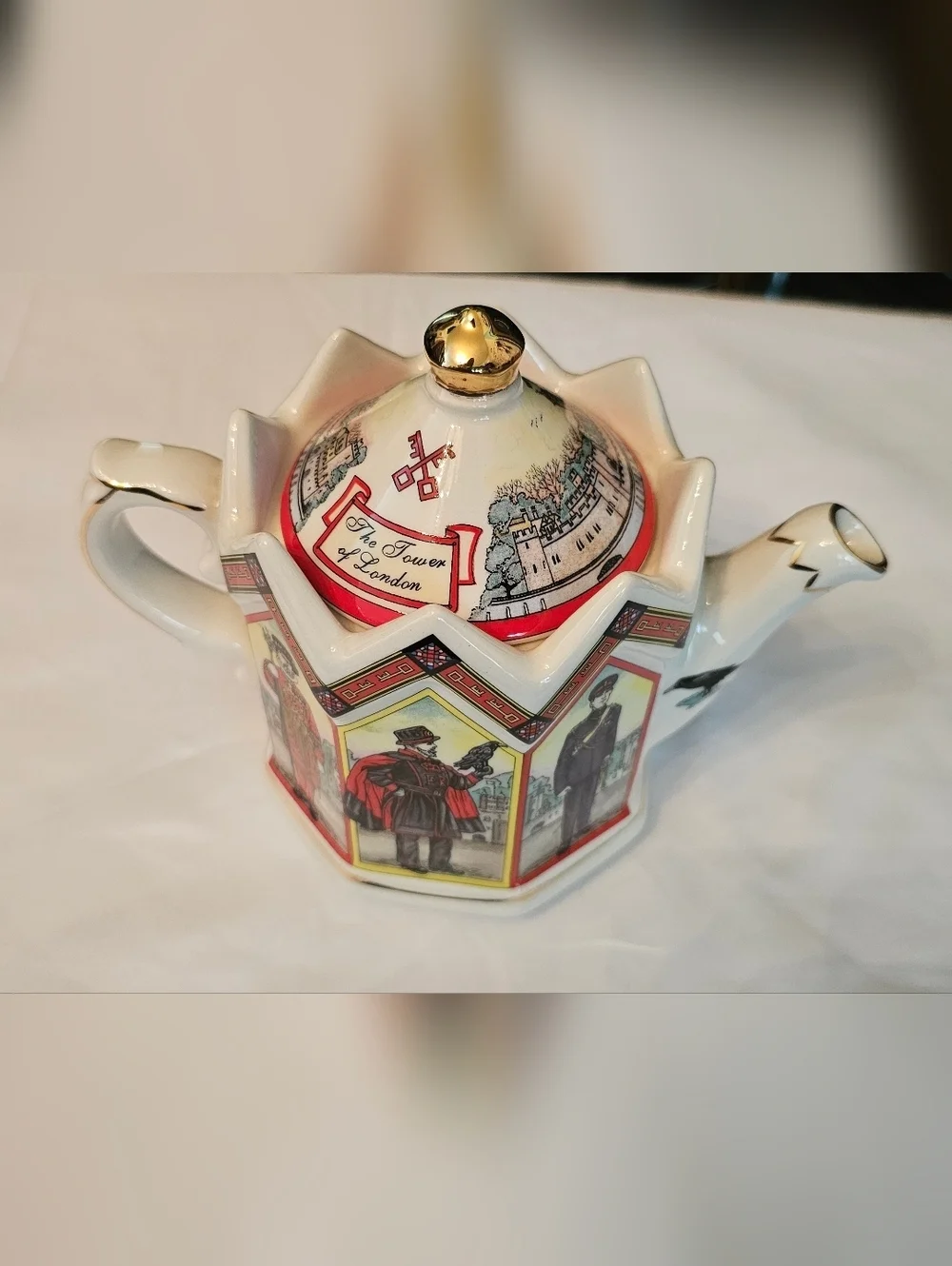 Vintage 80s James Sadler Tower of London Teapot Personnel of the Tower